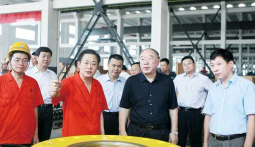 时任重庆市市长黄奇帆考察调研新泰公司